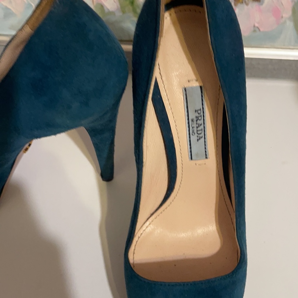 Prada Shoes - Picture 2 of 4